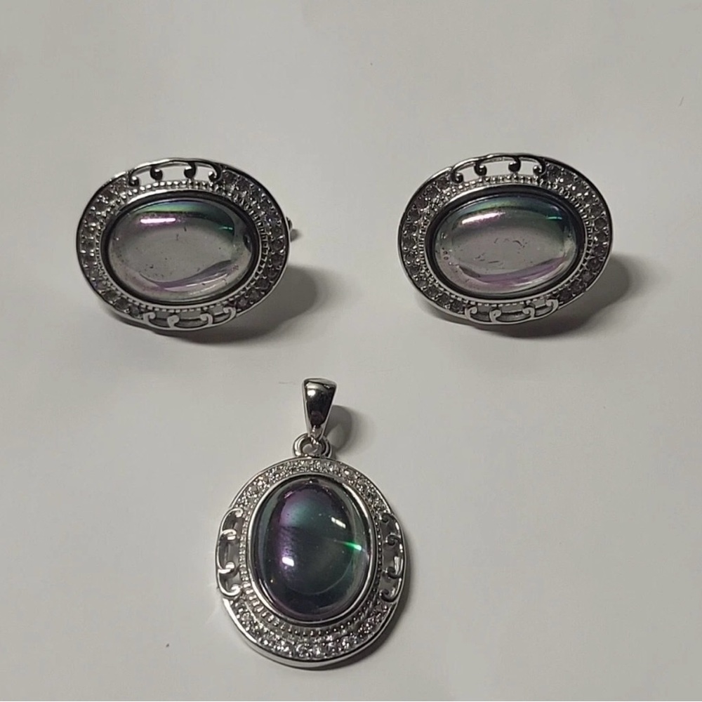 Stunning 925 Sterling Silver Rainbow Mystic Topaz/CZ Pendent & Earrings Set